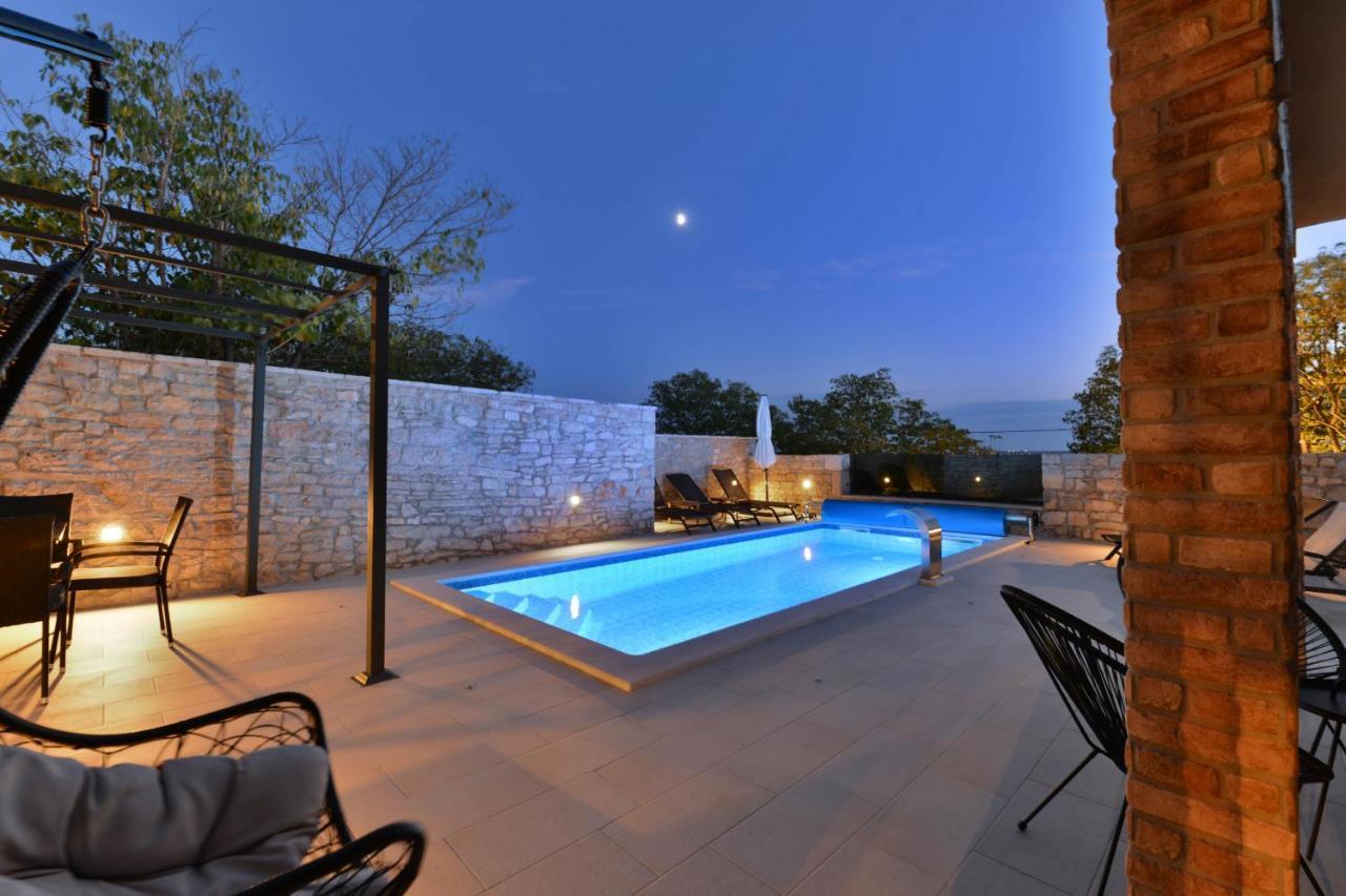 Stone Villa Didovi Snovi With Heated Pool Lisane Ostrovicke Luaran gambar