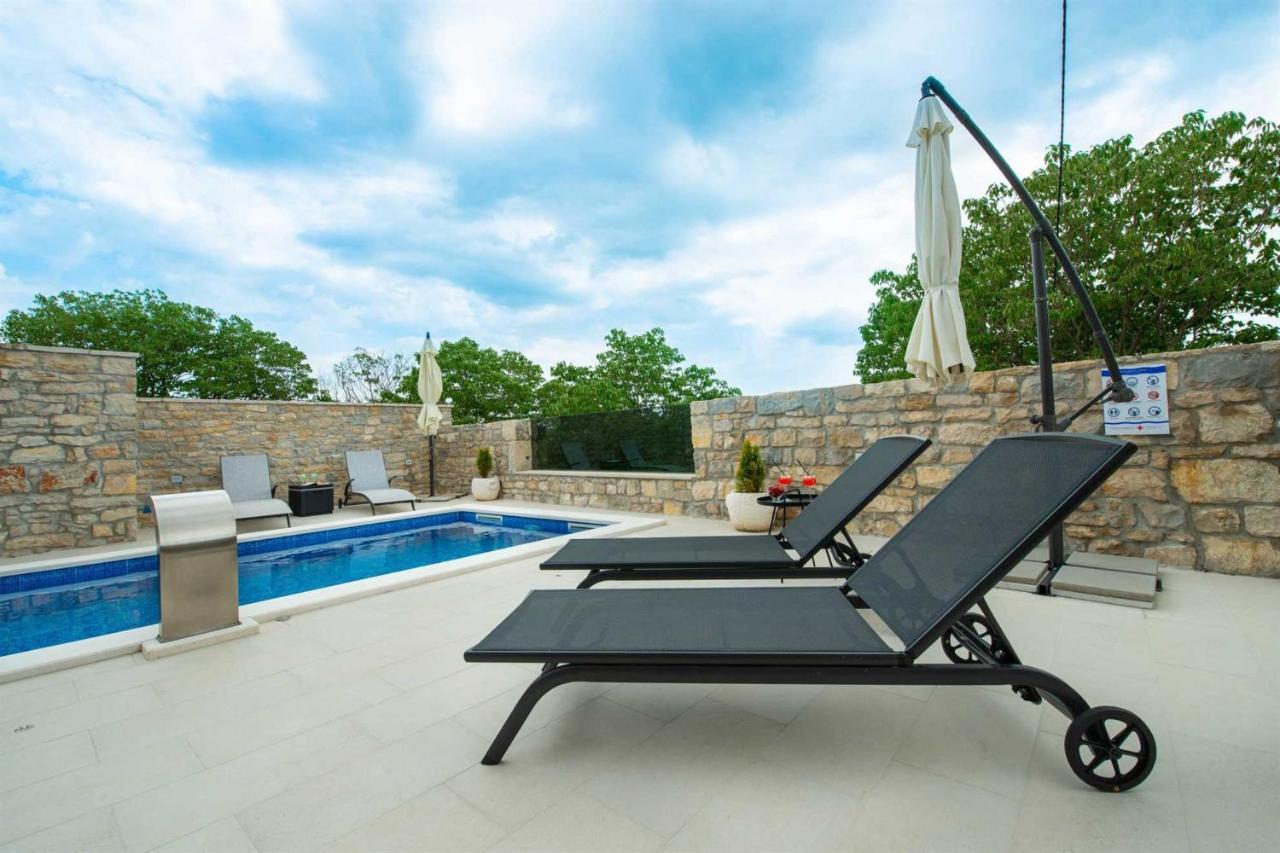 Stone Villa Didovi Snovi With Heated Pool Lisane Ostrovicke Luaran gambar