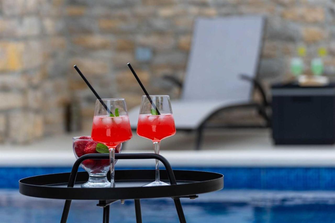Stone Villa Didovi Snovi With Heated Pool Lisane Ostrovicke Luaran gambar