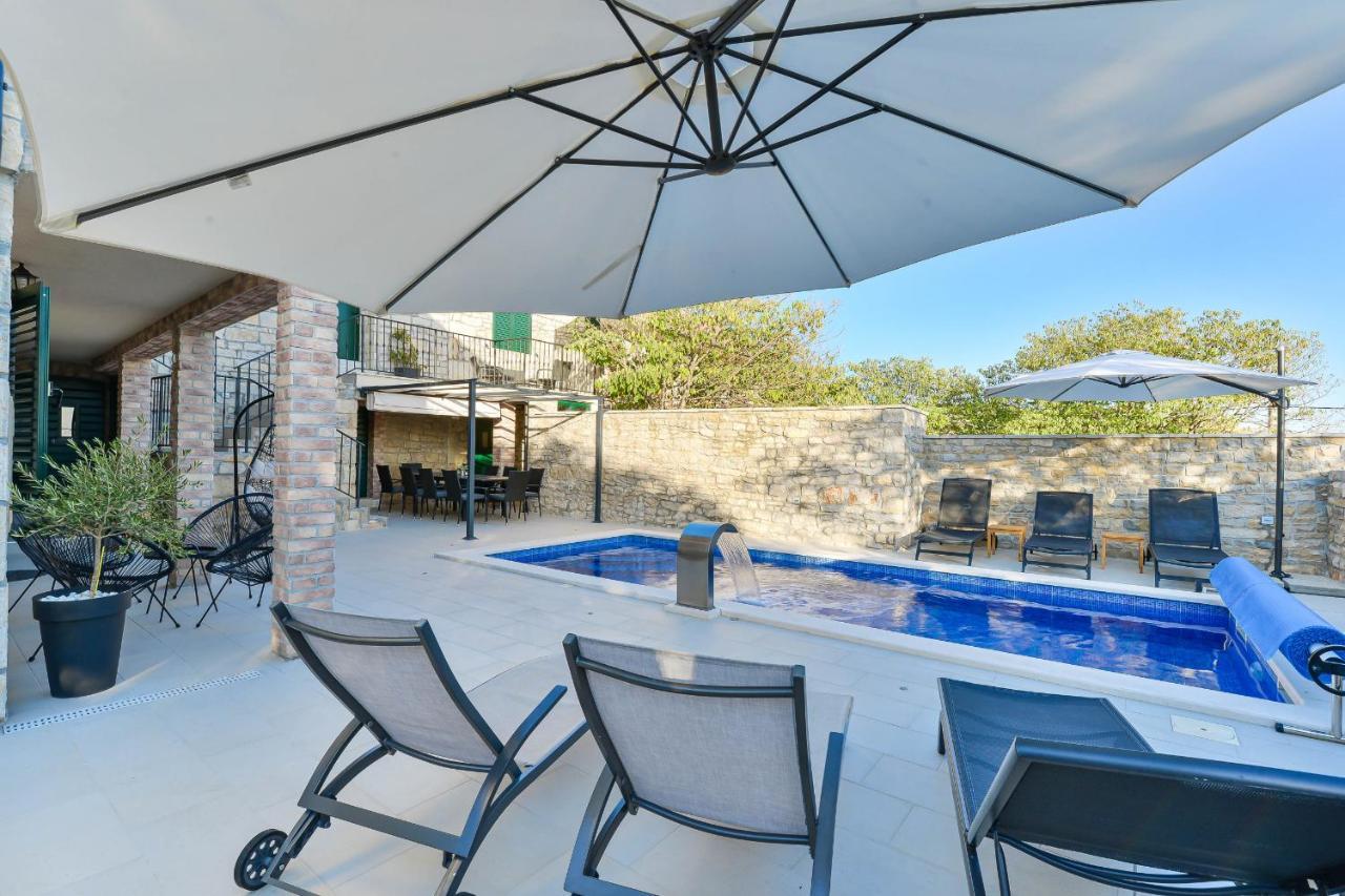 Stone Villa Didovi Snovi With Heated Pool Lisane Ostrovicke Luaran gambar