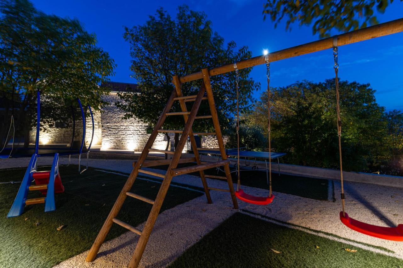 Stone Villa Didovi Snovi With Heated Pool Lisane Ostrovicke Luaran gambar